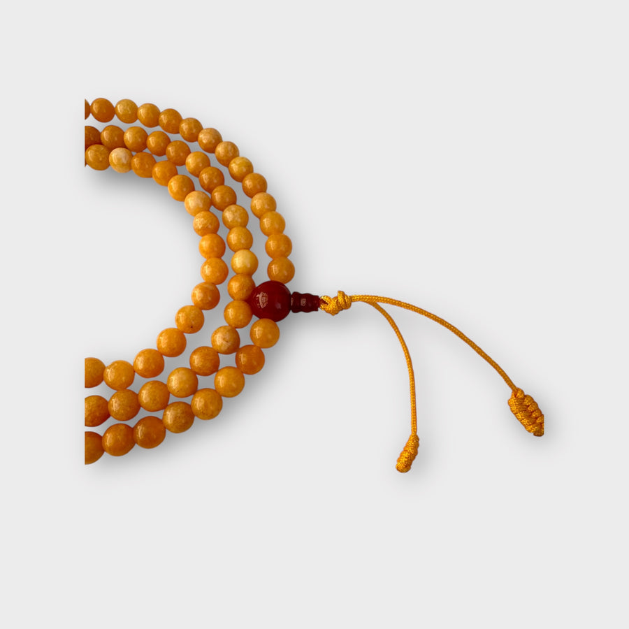 Natural yellow jasper maka