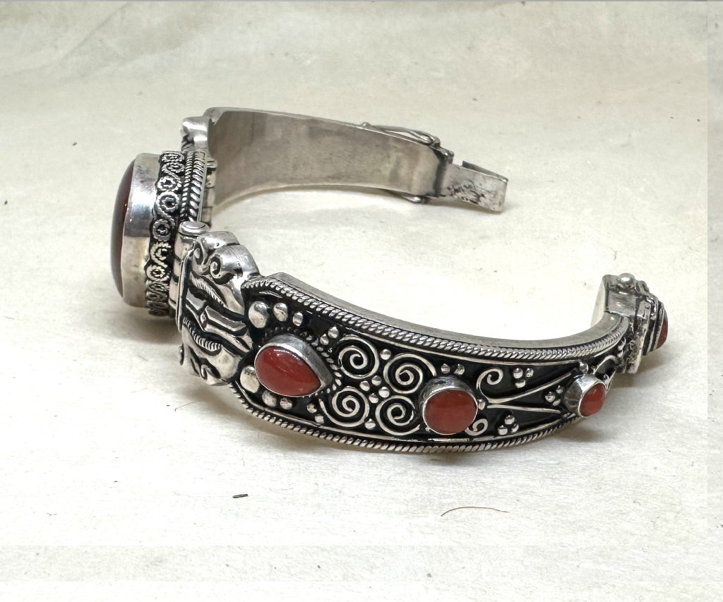 Carnelian silver bracelet