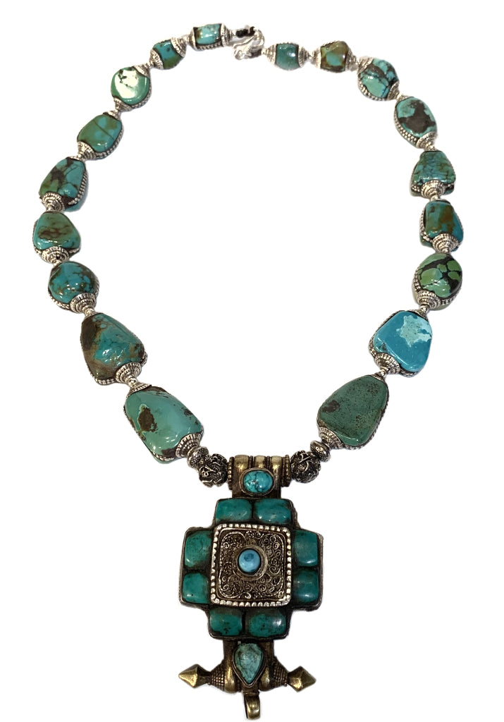 OLD TIBETAN TURQUOISE NECKLACE